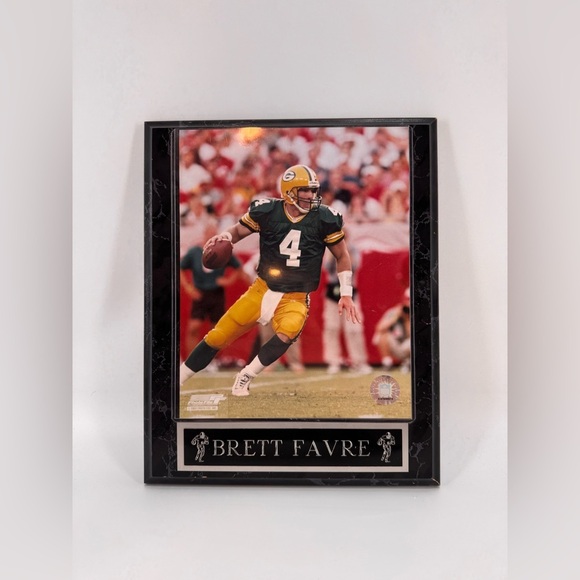 FRAMED OFFICIAL LICENSED PRODUCT NFL FOOTBALL. PHOTO FILE Brett Favre. 2001 - Picture 1 of 6